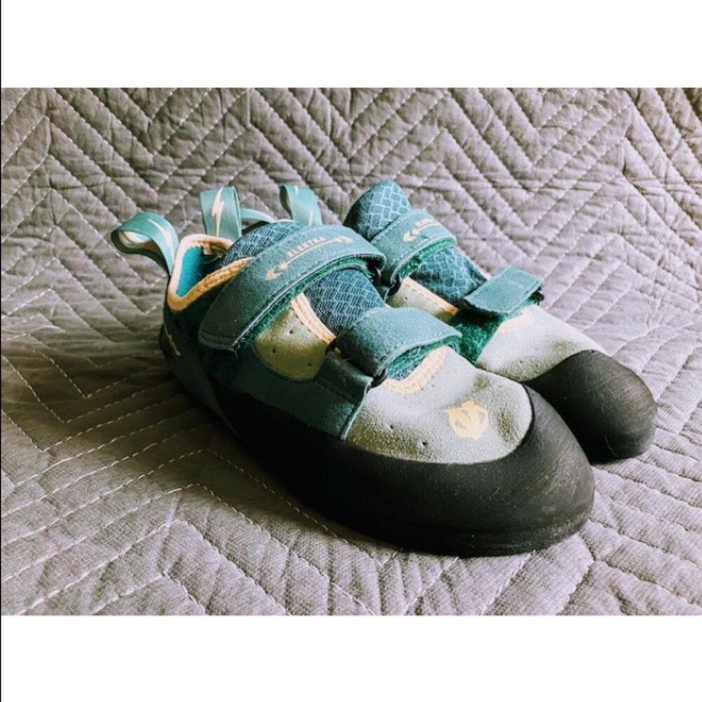 Evolv Women's Elektra Climbing Shoe Vegan 7.5 US/38 EU/5 UK